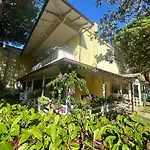 Villa Shera